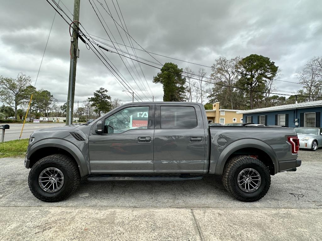Ford F150 photo 3