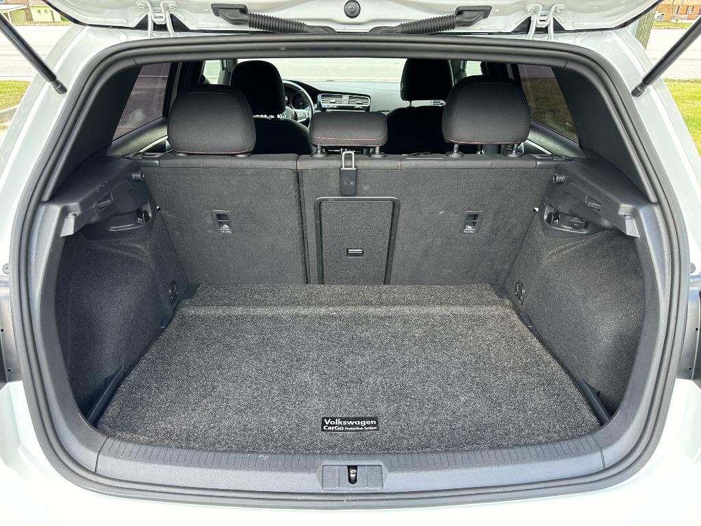 Volkswagen GTI photo 19