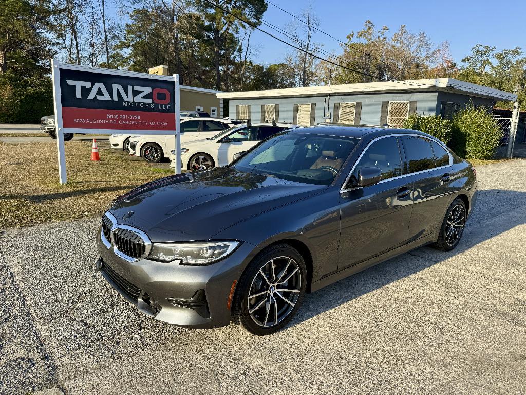 2020 BMW 3 Series 330i's photo