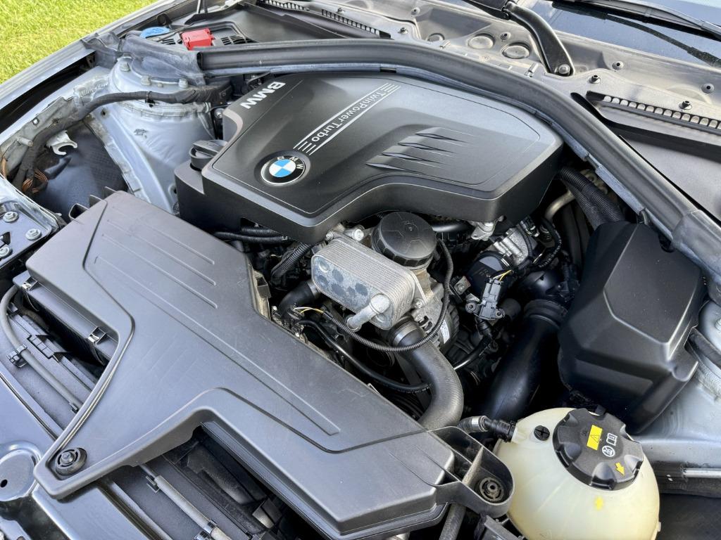BMW 3-Series photo 19