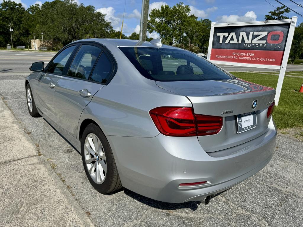 BMW 3-Series photo 4