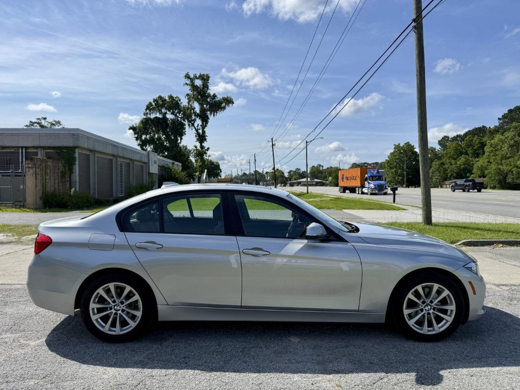 BMW 3-Series photo 7