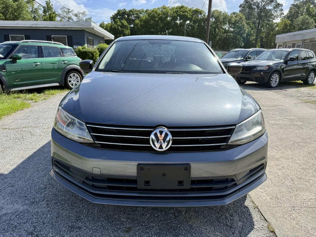 Volkswagen Jetta photo 9