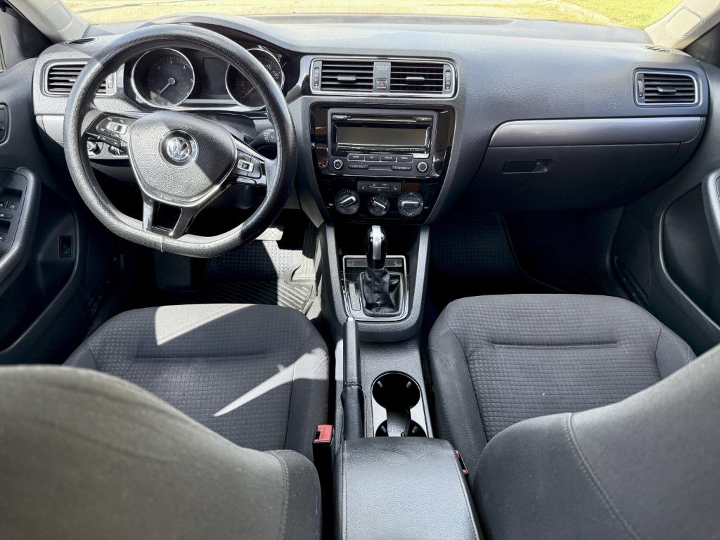 Volkswagen Jetta photo 11