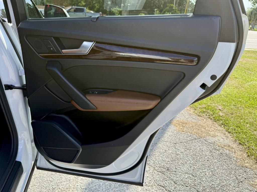 Audi Q5 photo 16