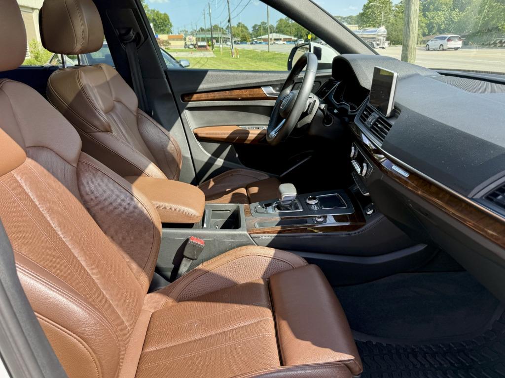 Audi Q5 photo 17
