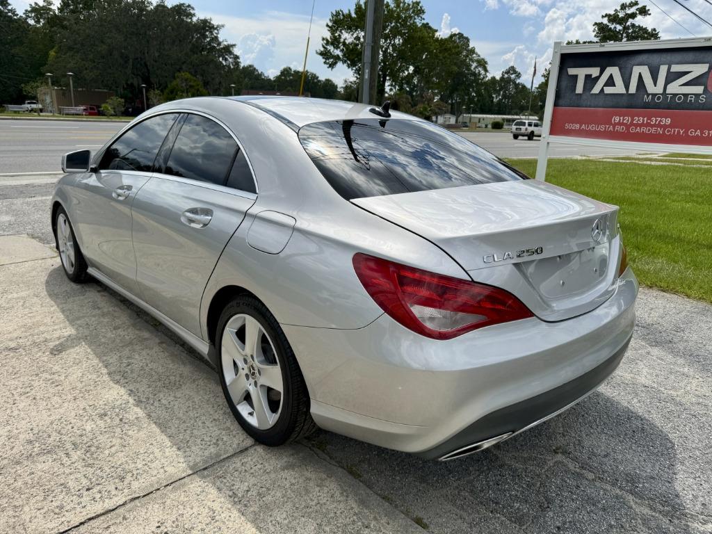 Mercedes-Benz CLA photo 4