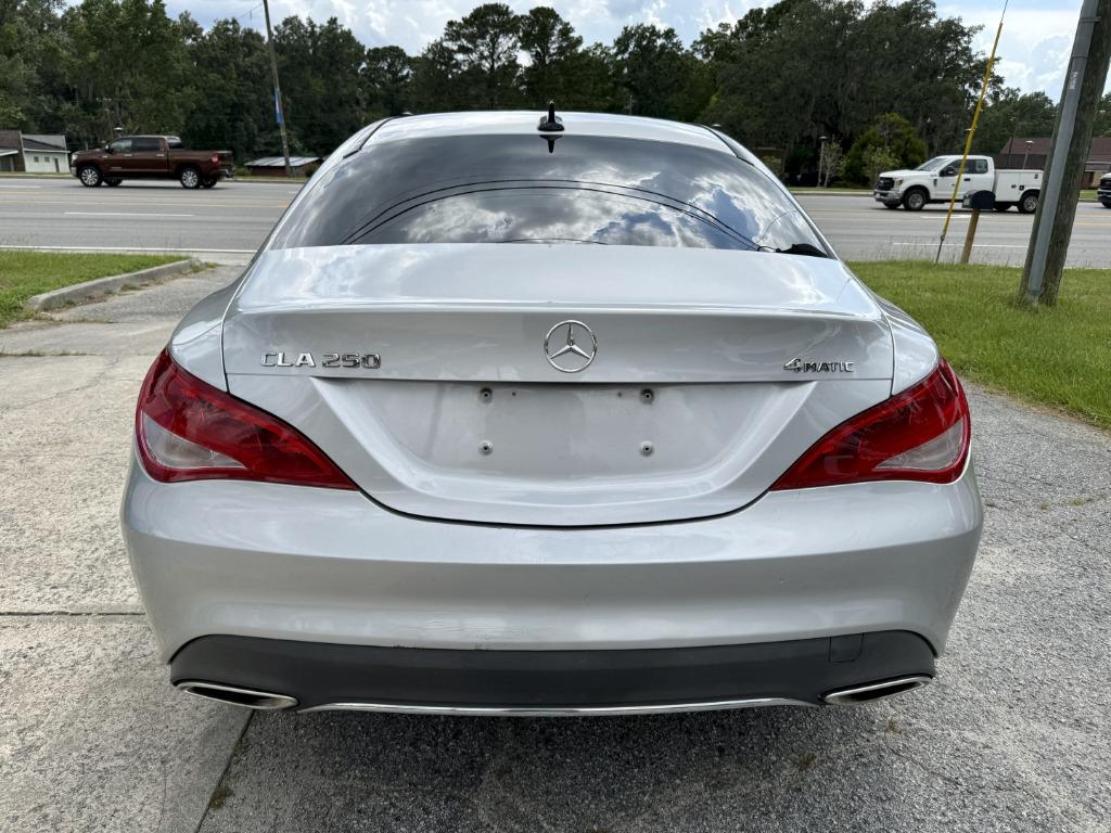 Mercedes-Benz CLA photo 5