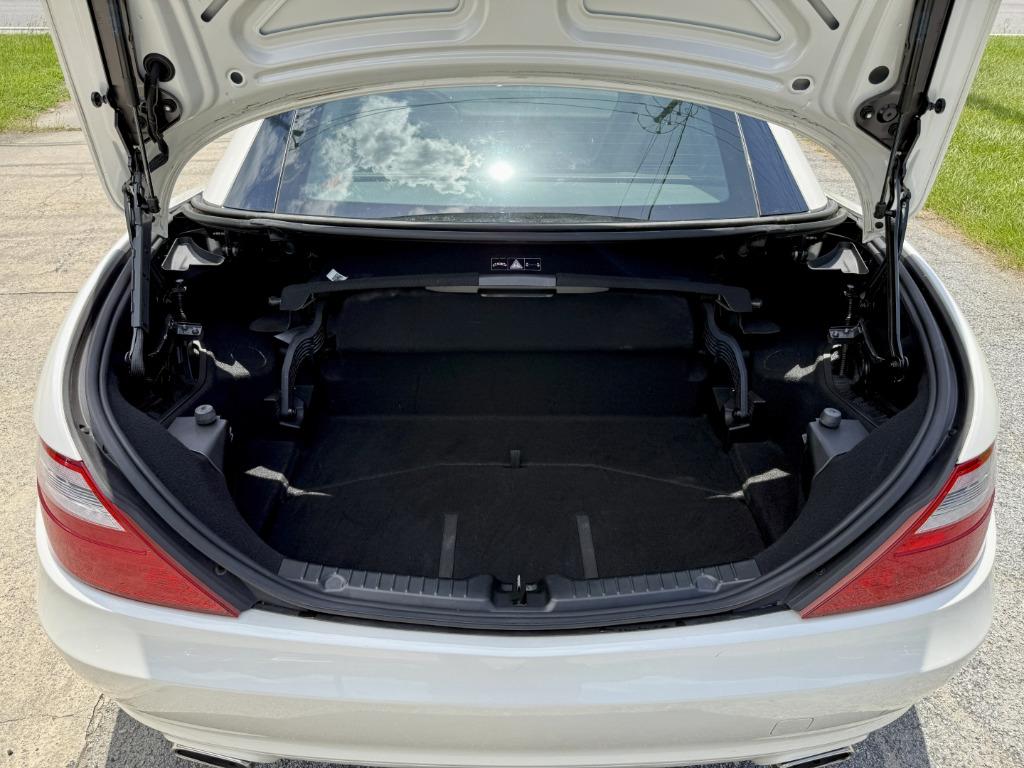 Mercedes-Benz SLK Class photo 18