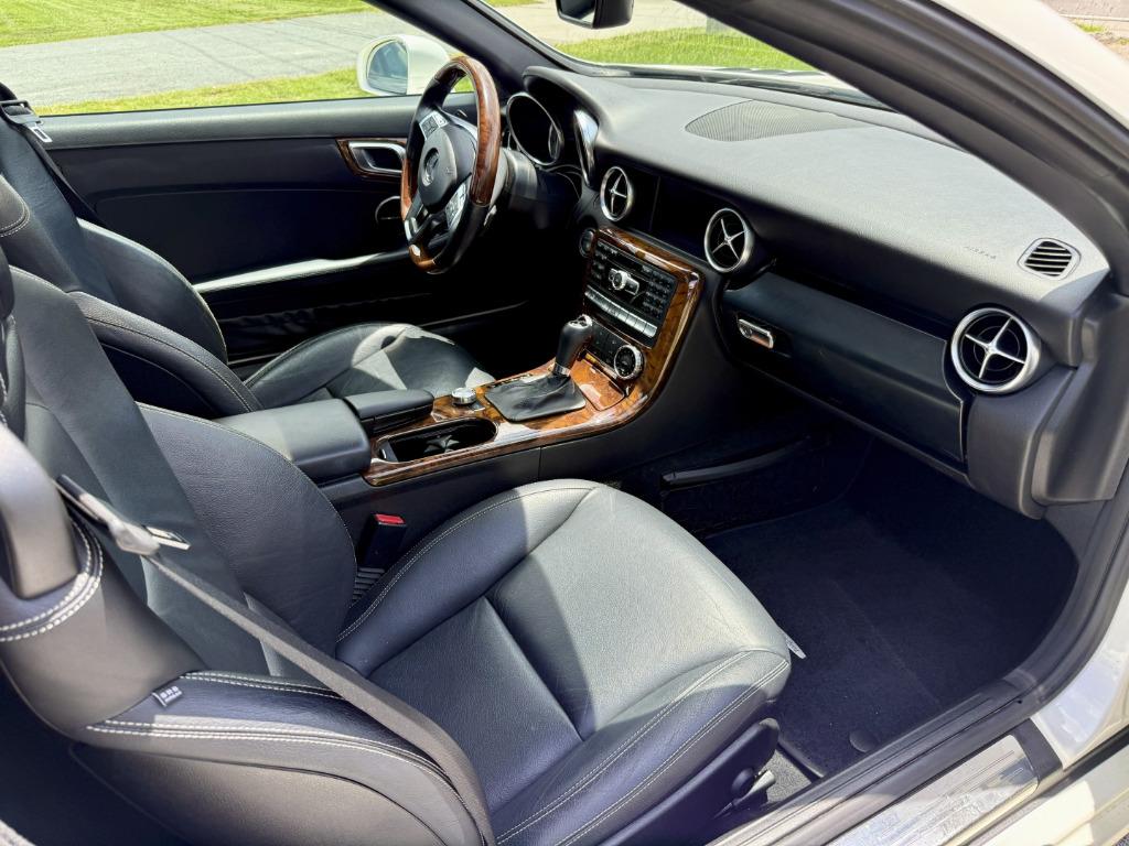 Mercedes-Benz SLK Class photo 15