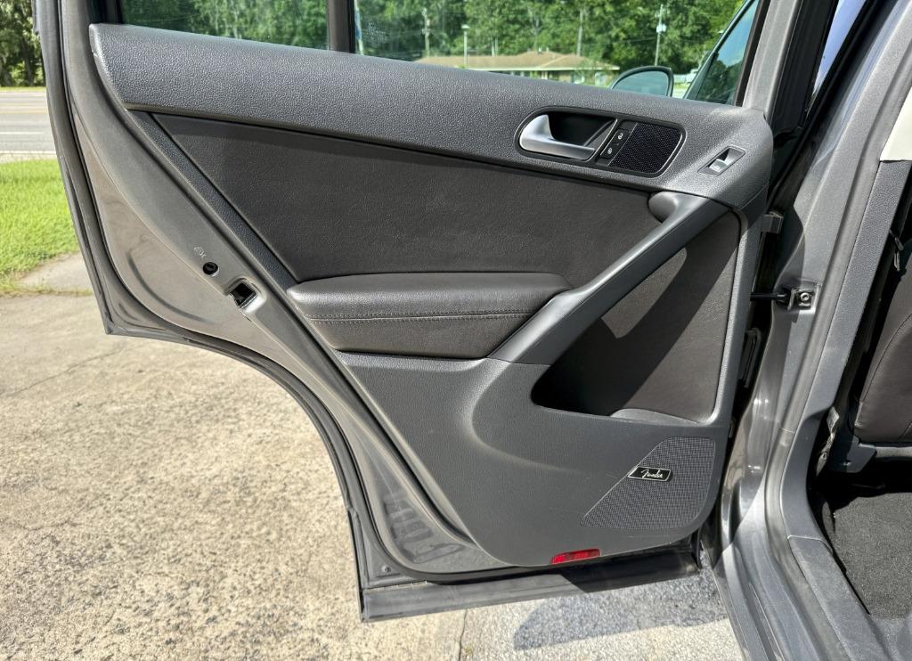 2014 Volkswagen Tiguan SEL - Photo 14