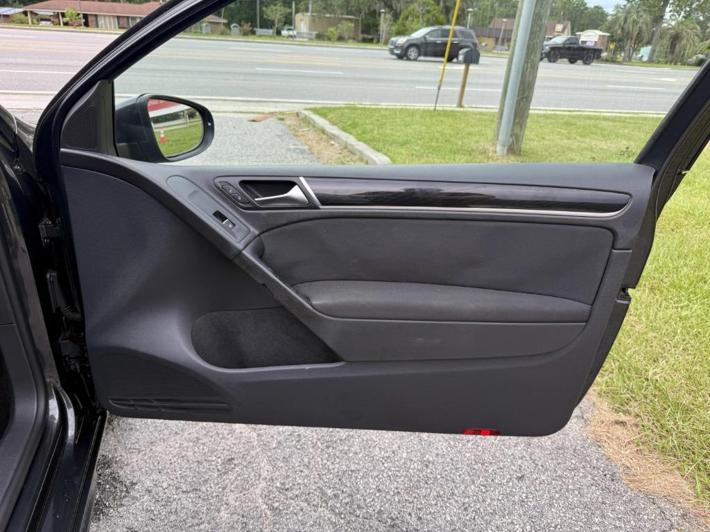 Volkswagen GTI photo 15