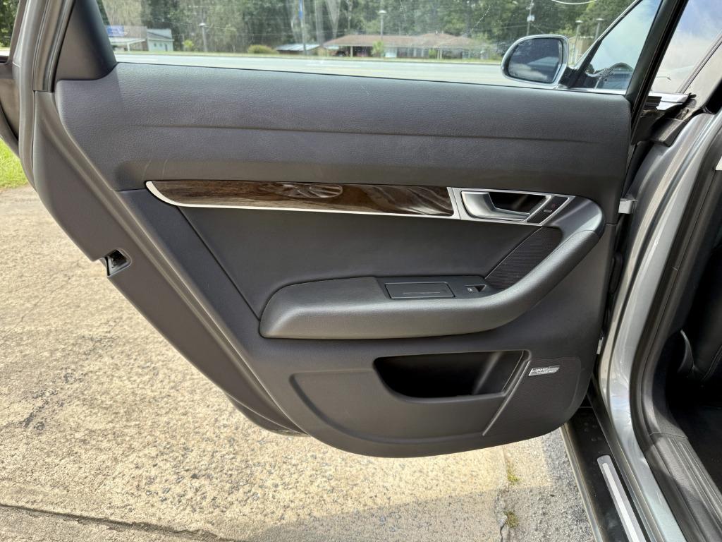 Audi S6 photo 14