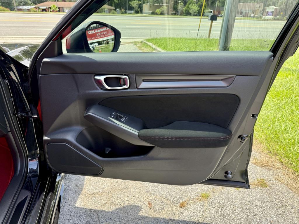 Honda Civic photo 18