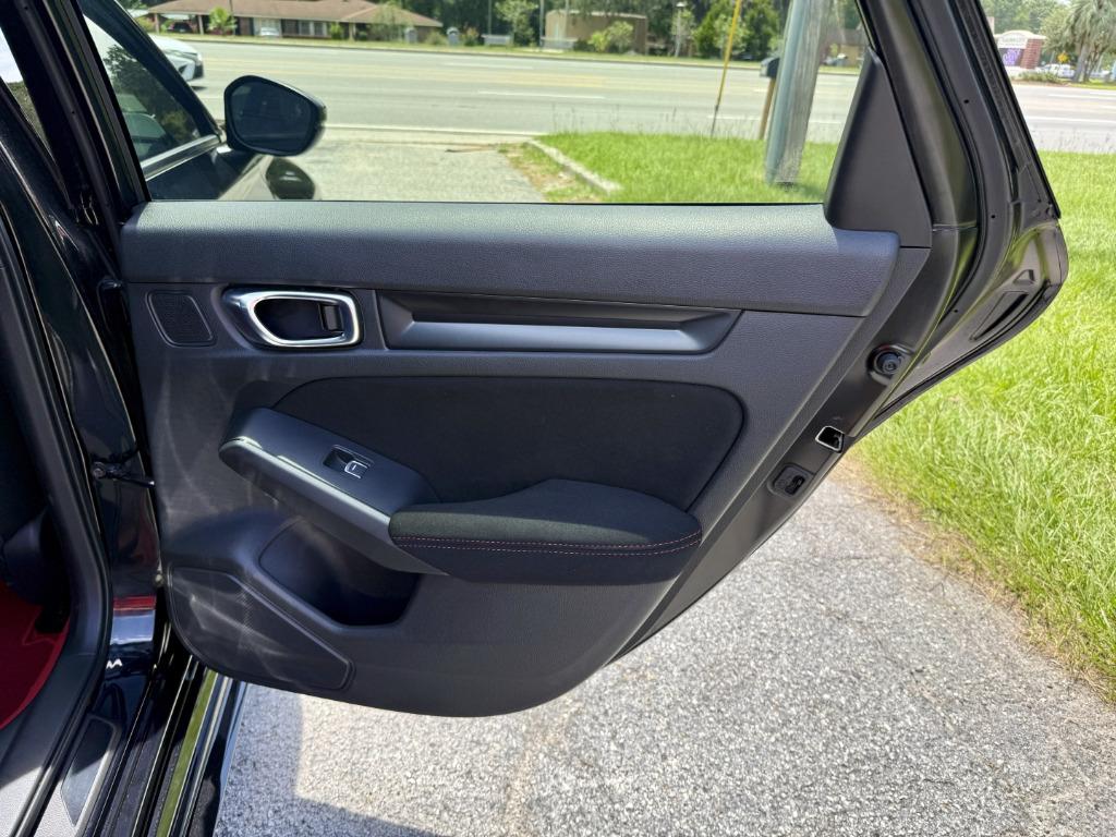 Honda Civic photo 16