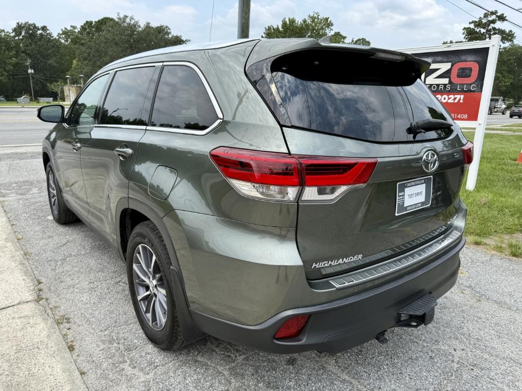Toyota Highlander photo 4